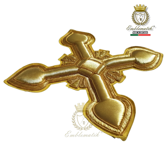 Emblematik by Pasamanerias y Bordados gold metallic cross patch for liturgical vestments, hand-embroidered with metal threads.