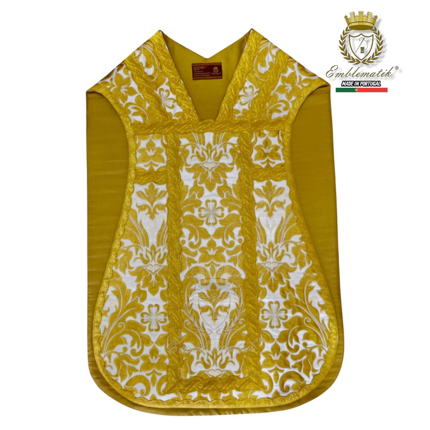 Emblematik by Pasamanerias y Bordados gold and white Roman chasuble vestment set with ornate damask pattern.